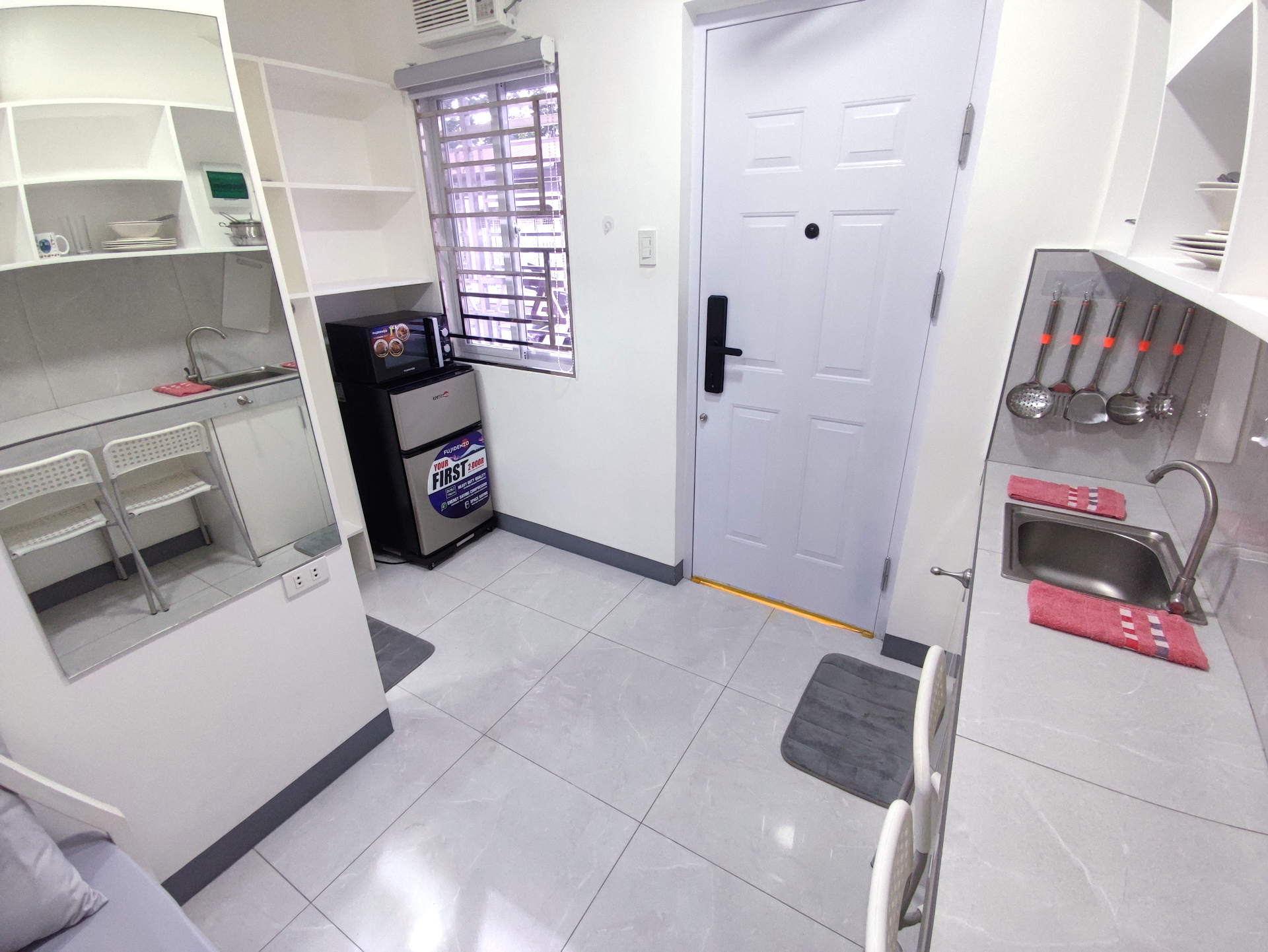 Doctor A CondoStudios interior photo 23
